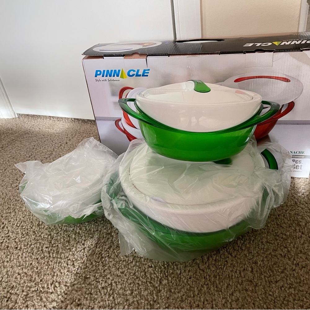 Two Food warmers small and medium